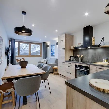 Renove : 3 Pieces, Pied Des Pistes, 5 Pers., Navette, Animaux Admis, Wifi Inclus - Fr-1-567-94 Val-d'Isere